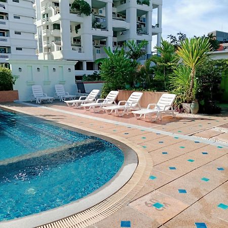 Woraburi Sukhumvit Hotel Bangkok Bagian luar foto