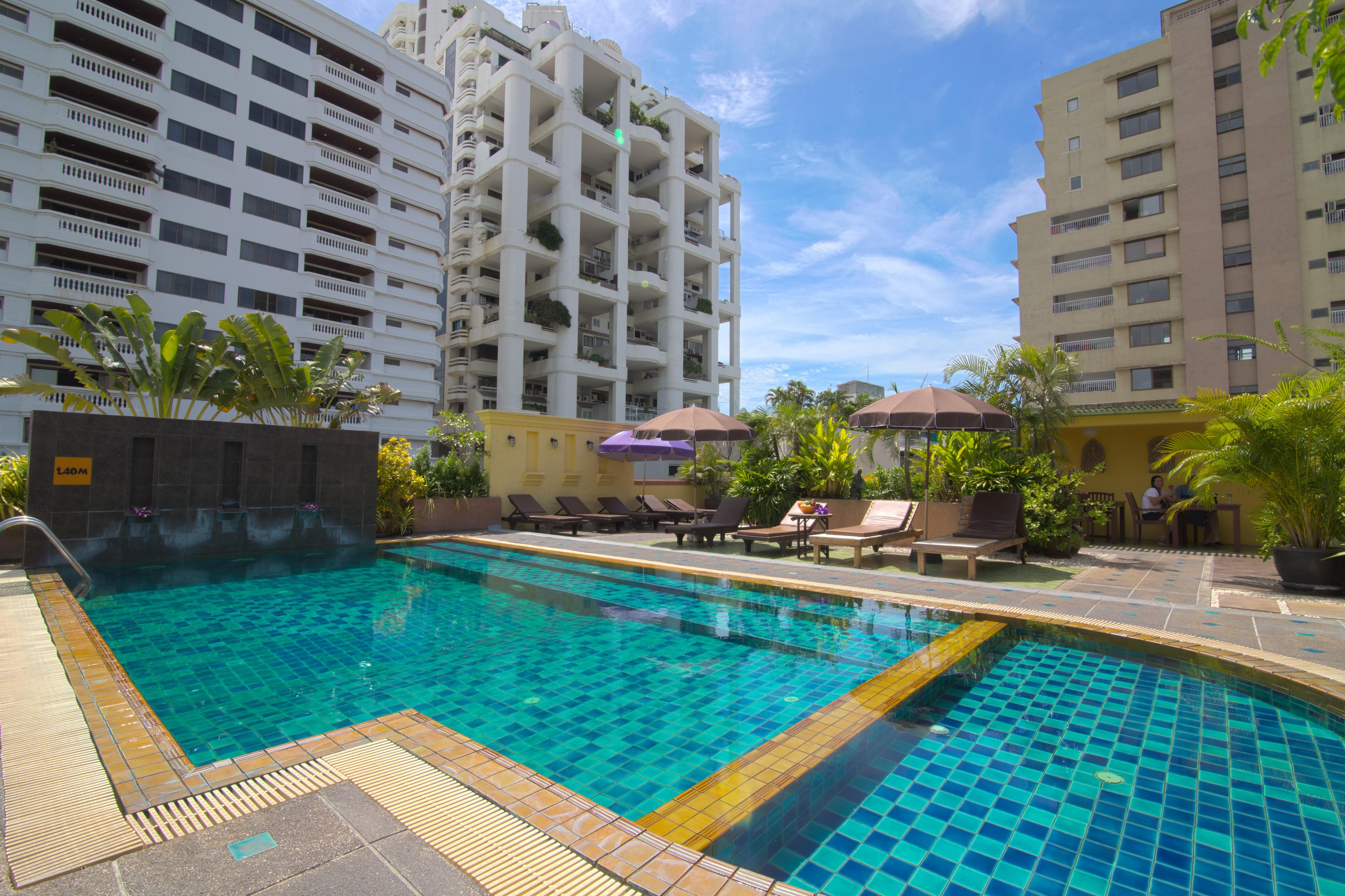 Woraburi Sukhumvit Hotel Bangkok Bagian luar foto