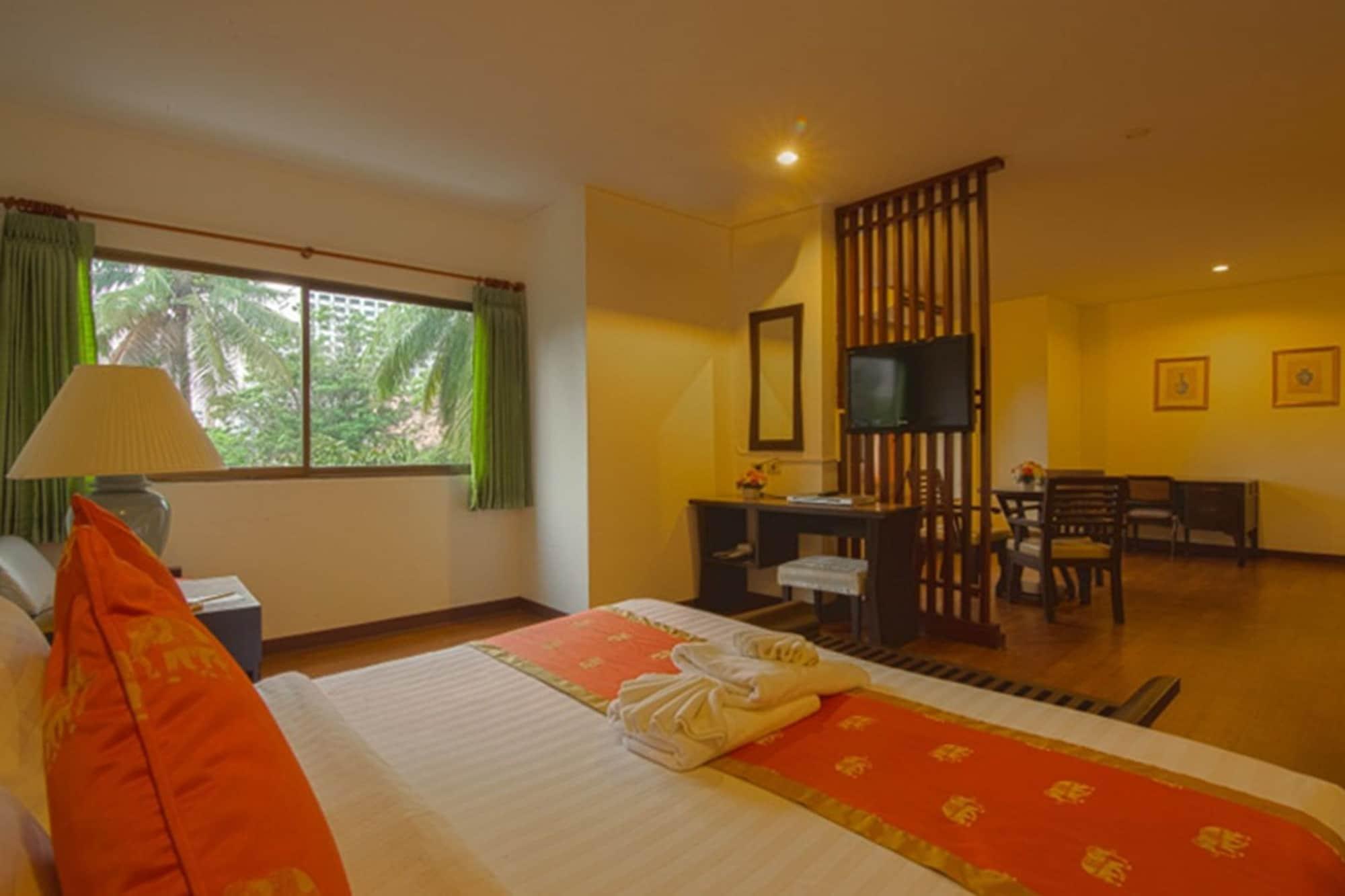 Woraburi Sukhumvit Hotel Bangkok Bagian luar foto
