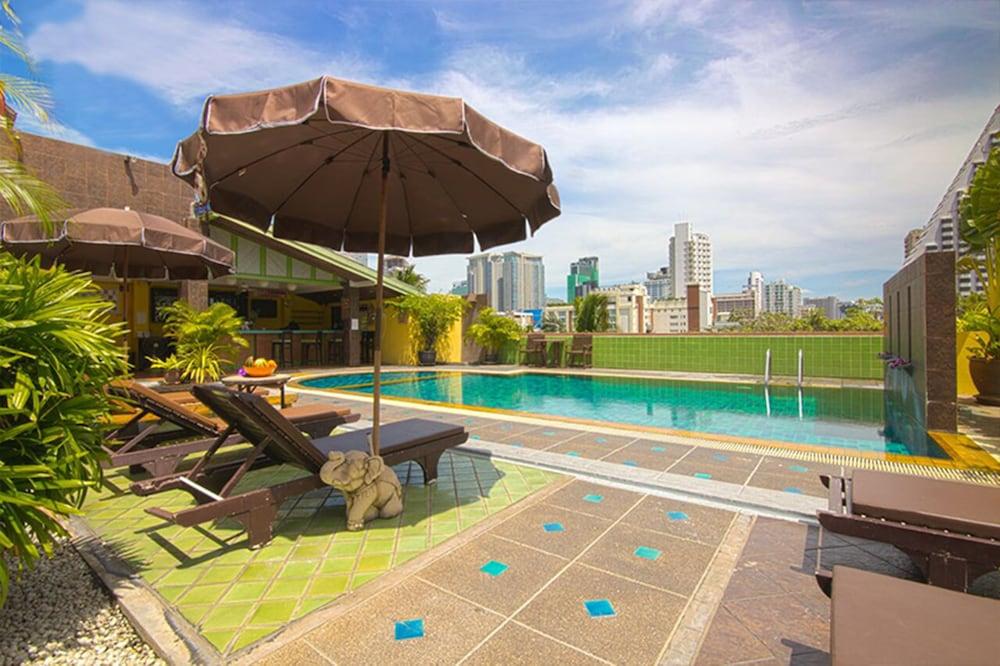 Woraburi Sukhumvit Hotel Bangkok Bagian luar foto
