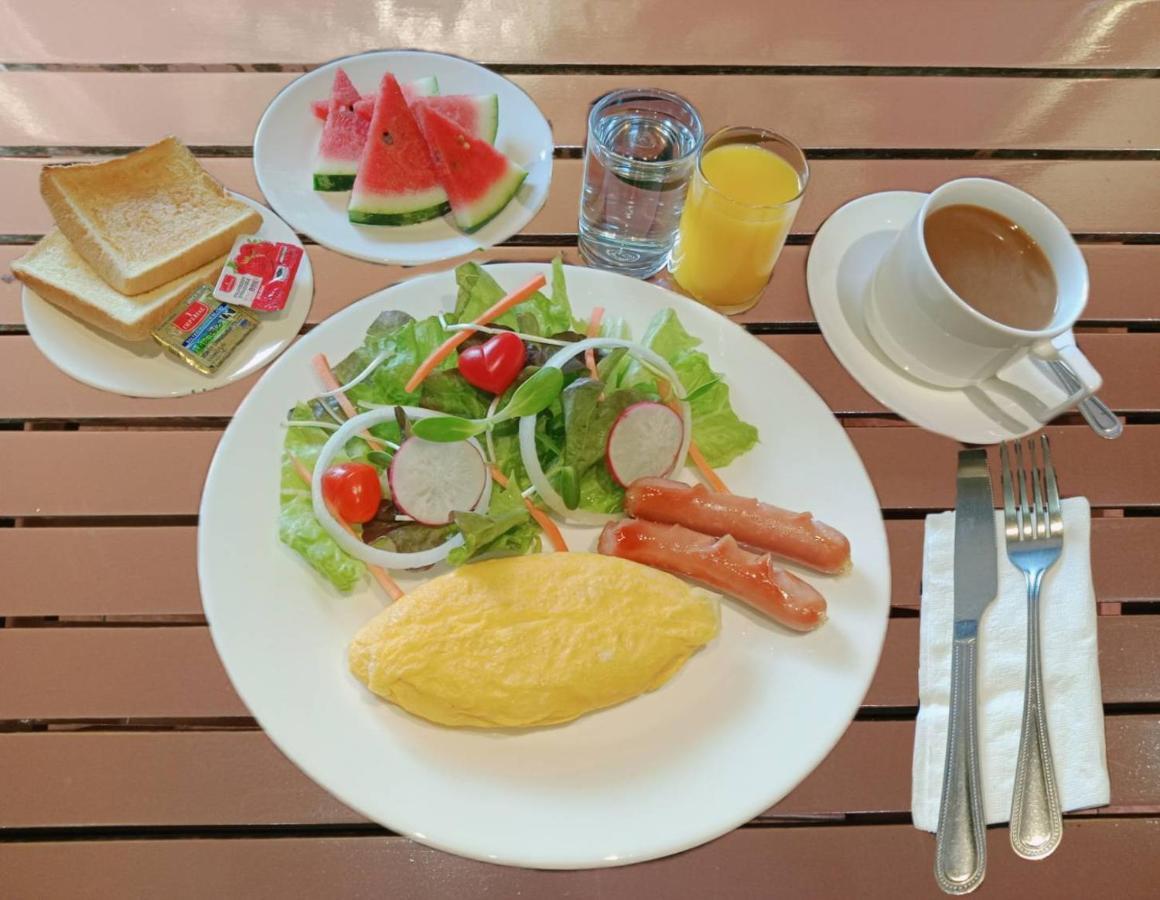 Woraburi Sukhumvit Hotel Bangkok Bagian luar foto