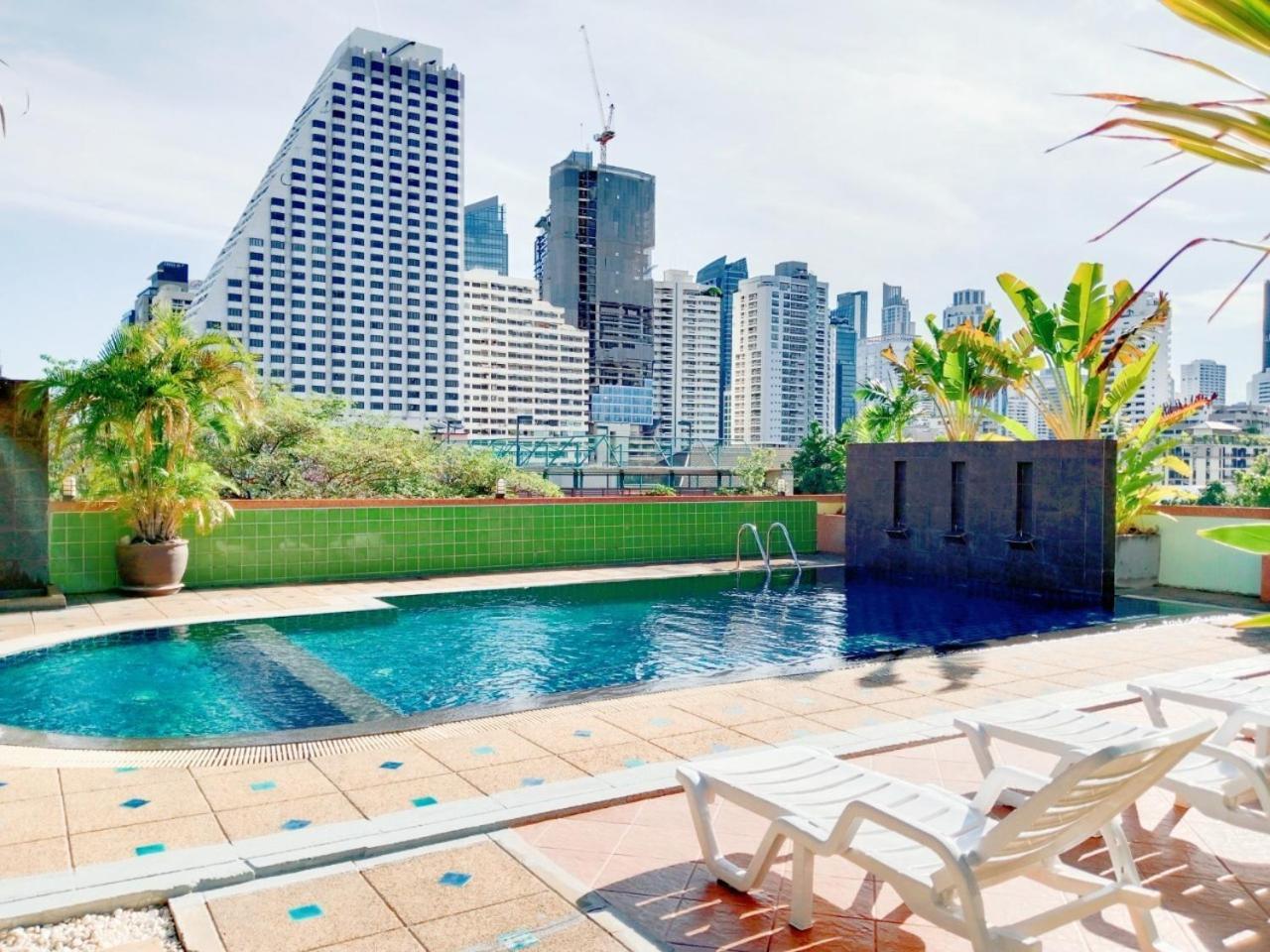 Woraburi Sukhumvit Hotel Bangkok Bagian luar foto