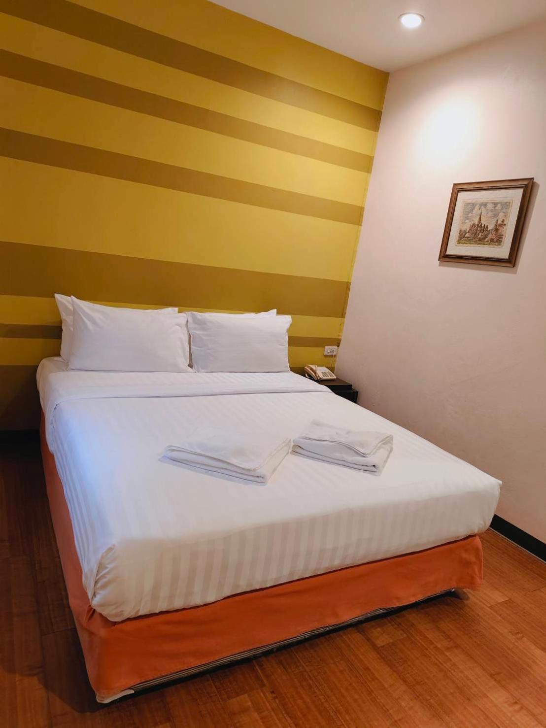 Woraburi Sukhumvit Hotel Bangkok Bagian luar foto