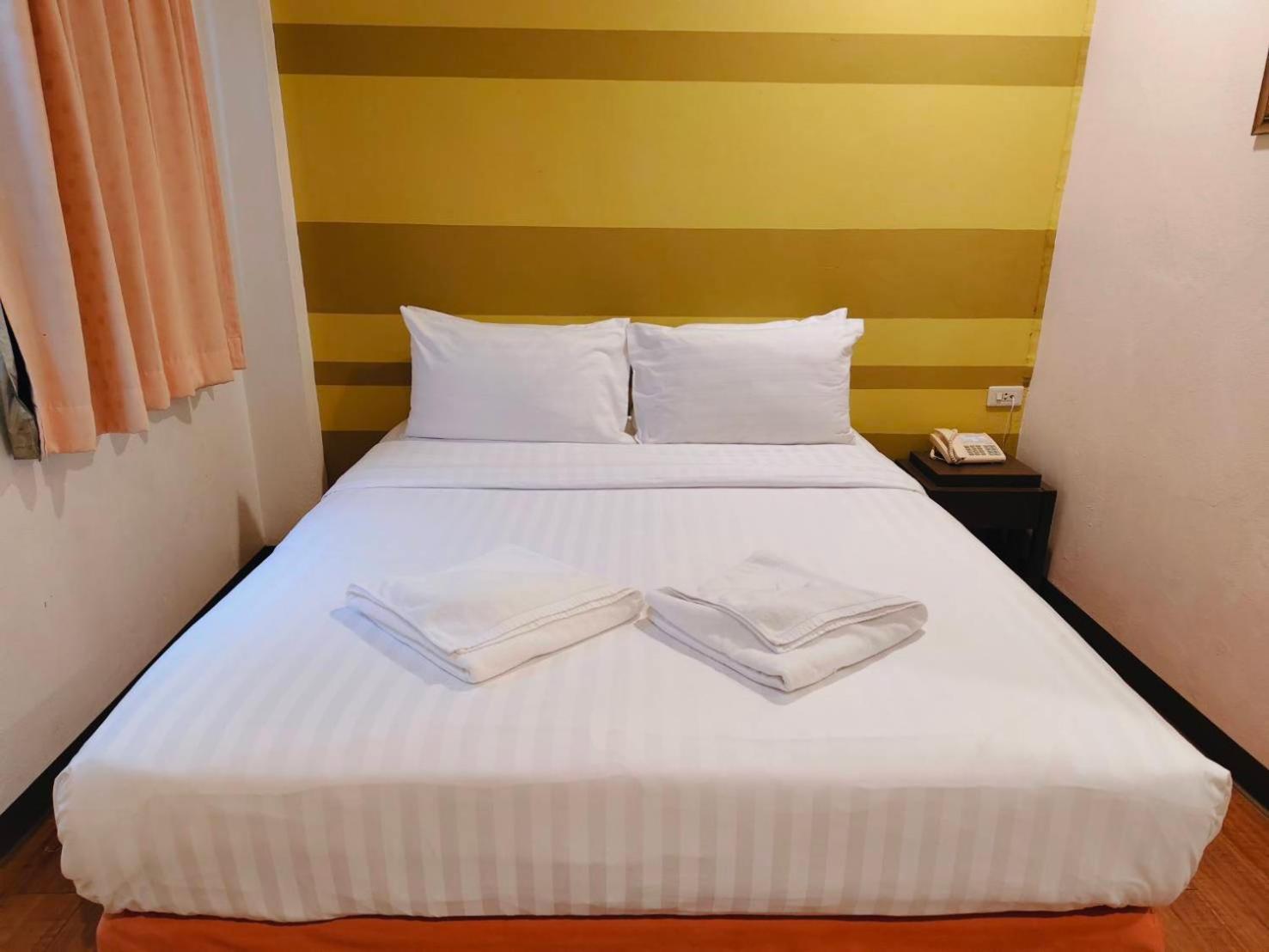Woraburi Sukhumvit Hotel Bangkok Bagian luar foto