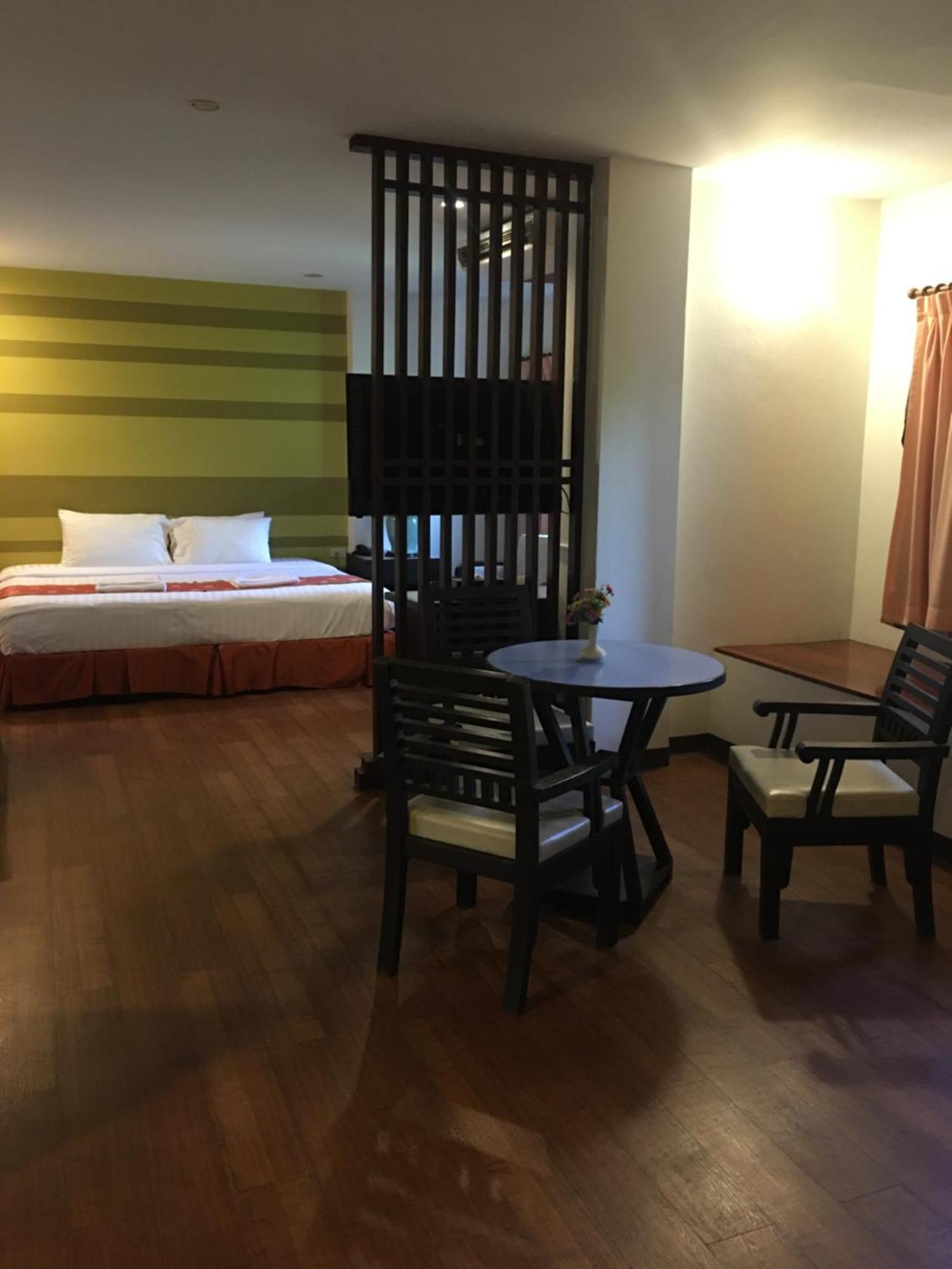 Woraburi Sukhumvit Hotel Bangkok Bagian luar foto