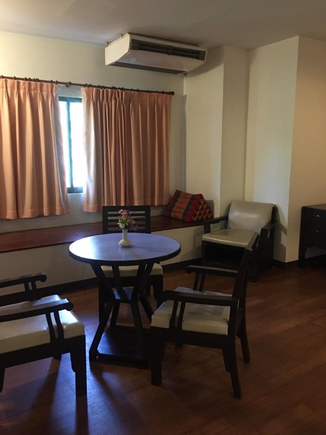 Woraburi Sukhumvit Hotel Bangkok Bagian luar foto